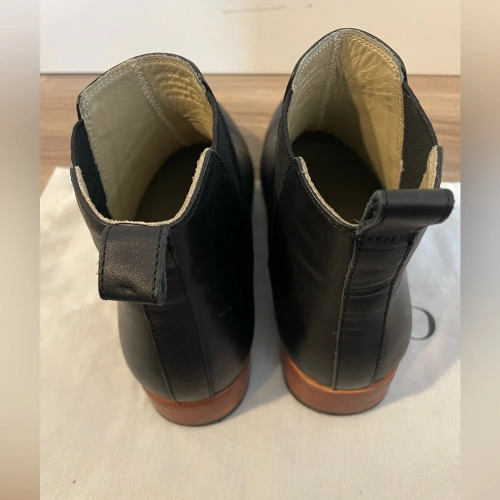 Nisolo Classic Chelsea Boot Black Leather. Only worn one time! - Picture 8 of 9